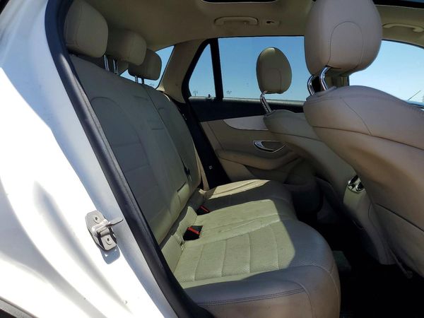 2017 MERCEDES-BENZ GLC GLC300