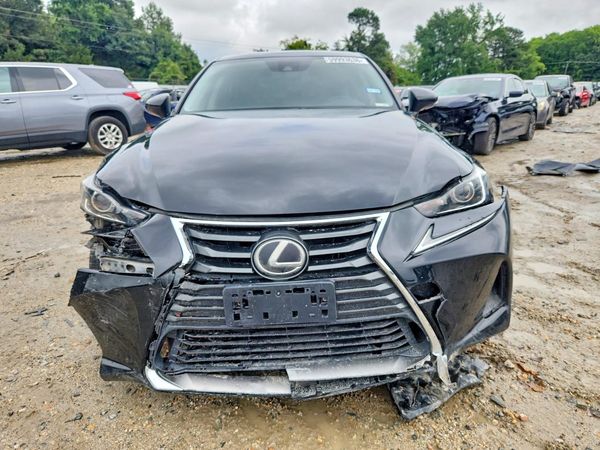 2017 LEXUS IS 200t