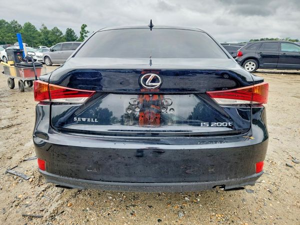 2017 LEXUS IS 200t