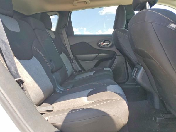 2016 JEEP CHEROKEE SPORT FWD