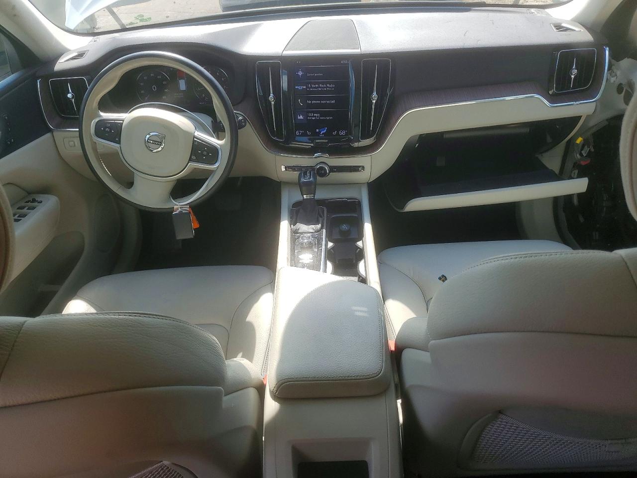 2021 VOLVO XC60