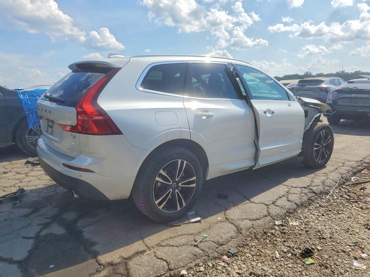 2021 VOLVO XC60