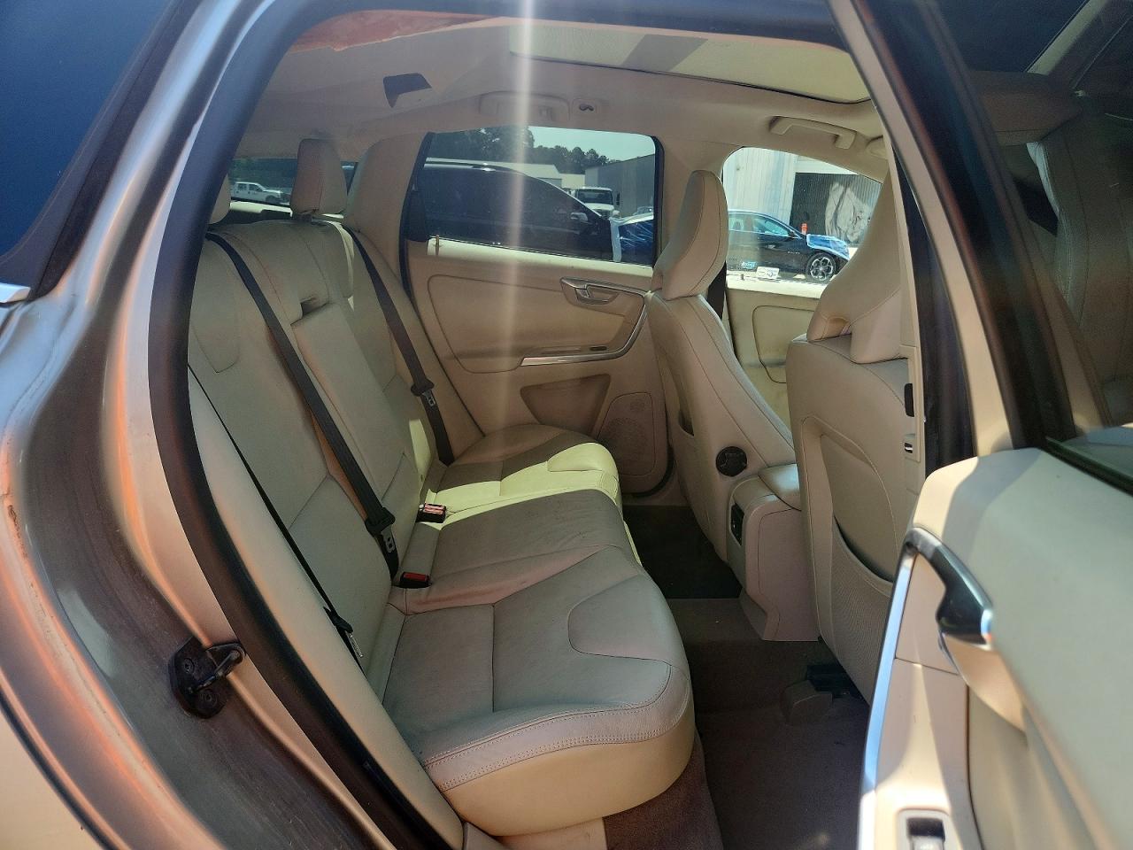 2013 VOLVO XC60