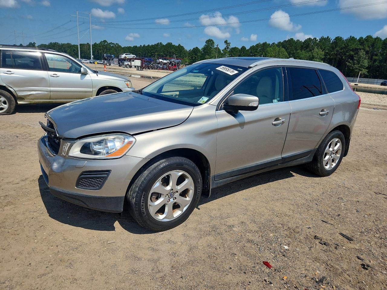2013 VOLVO XC60