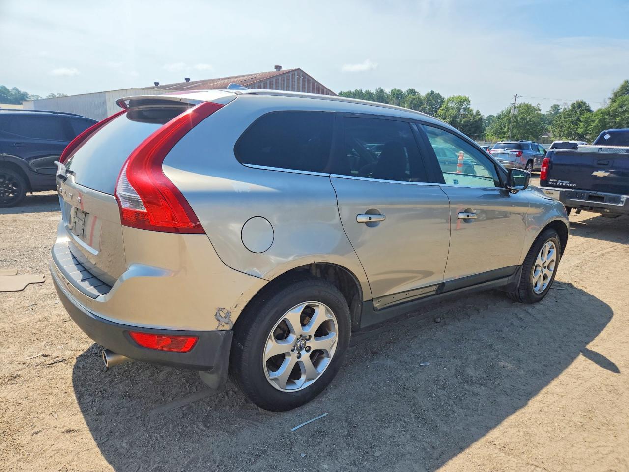 2013 VOLVO XC60