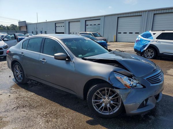 2012 INFINITI G37 — Passenger 3/4