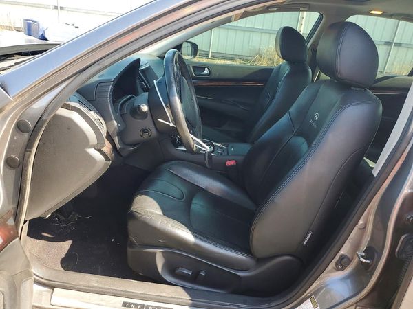 2012 INFINITI G37 — DENT