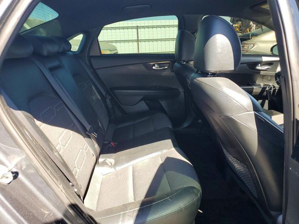 2022 KIA FORTE