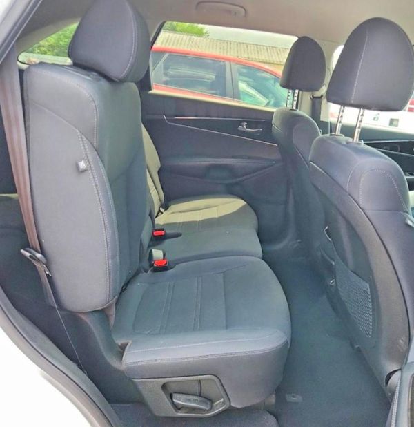 2019 KIA SORENTO L, LX, S