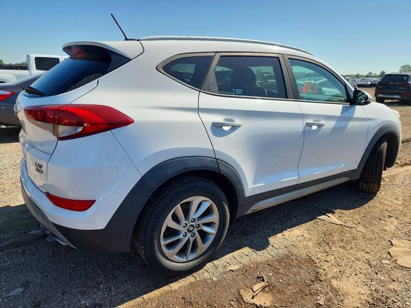 2017 HYUNDAI TUCSON