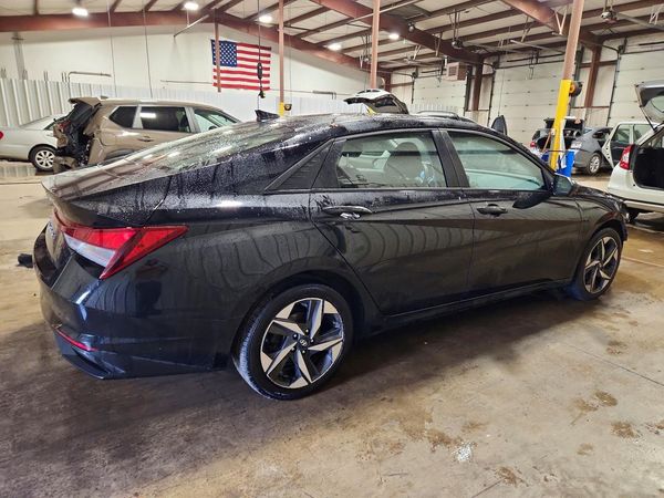 2023 HYUNDAI ELANTRA