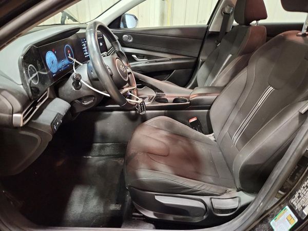 2023 HYUNDAI ELANTRA