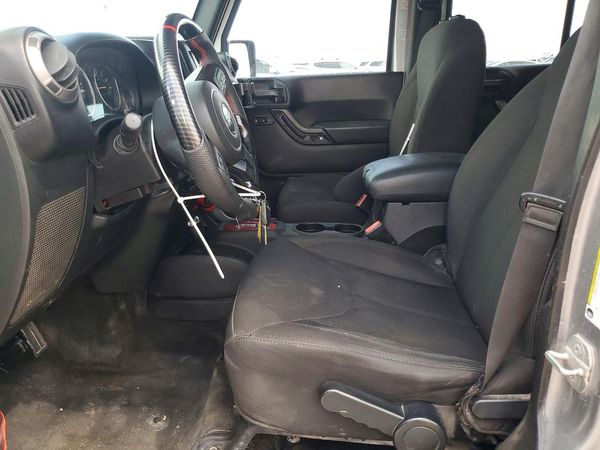 2015 JEEP WRANGLER UNLIMITED SPORT 4X4