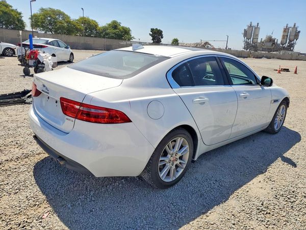 2019 JAGUAR XE