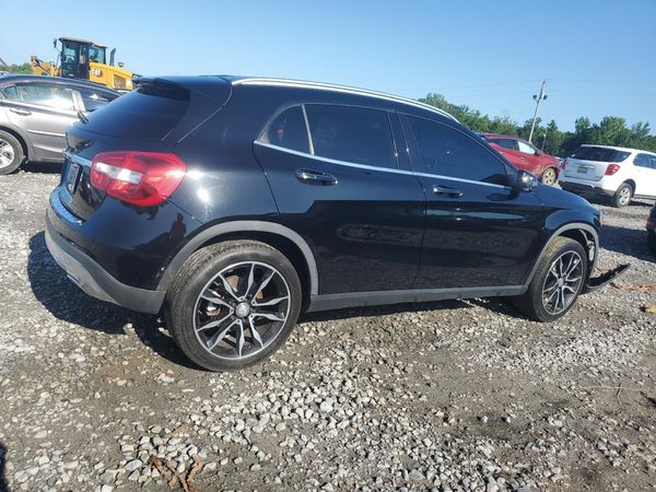 2016 MERCEDES-BENZ GLA