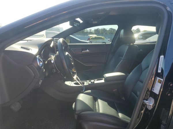 2016 MERCEDES-BENZ GLA