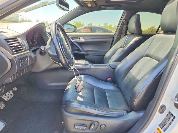 2016 LEXUS CT 200h