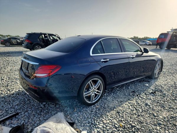 2018 MERCEDES-BENZ E E300