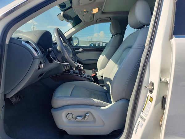 2016 AUDI Q5 quattro Premium Plus