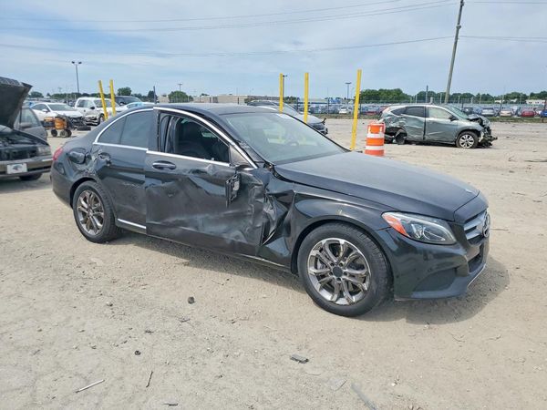 2016 MERCEDES-BENZ C C300-4M