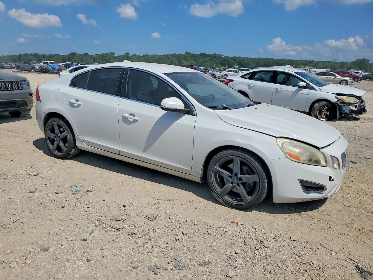 2011 VOLVO S60