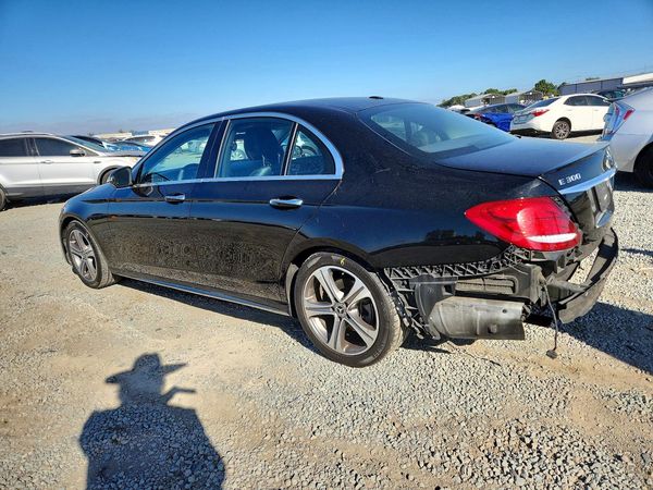 2018 MERCEDES-BENZ E E300