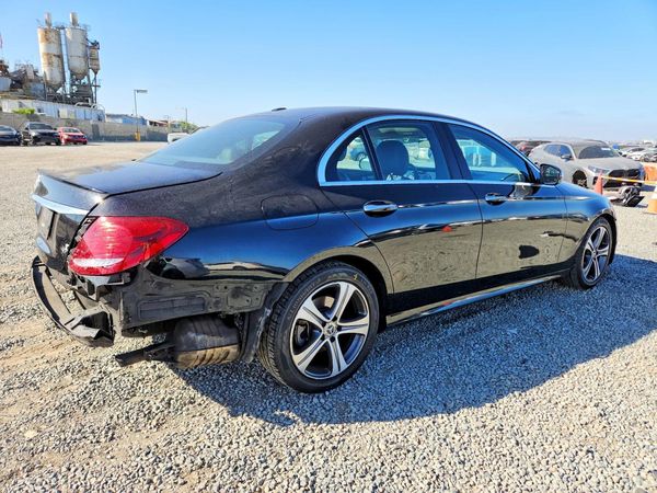 2018 MERCEDES-BENZ E E300