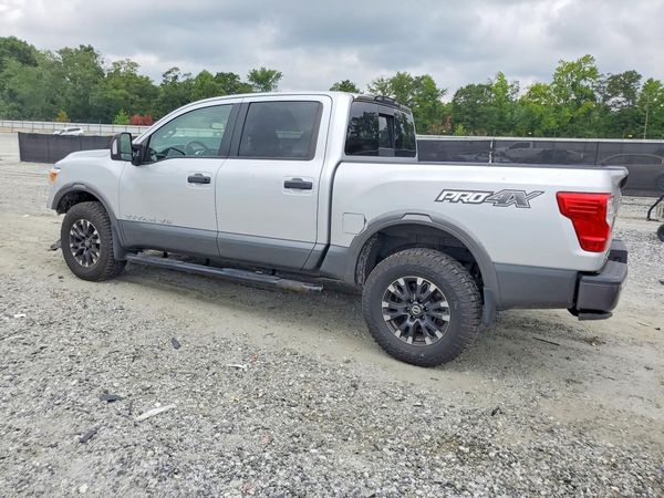 2018 NISSAN TITAN
