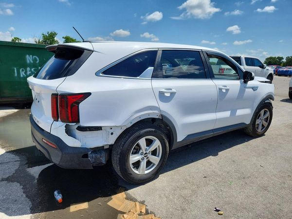 2021 KIA SORENTO
