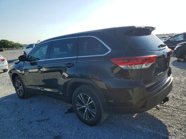 2019 TOYOTA HIGHLANDER LE