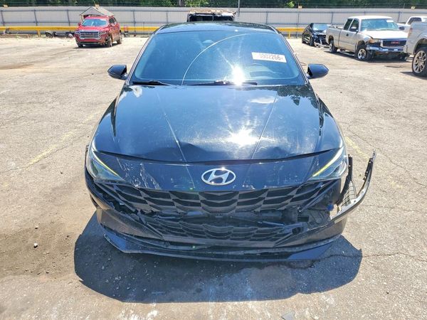 2021 HYUNDAI ELANTRA