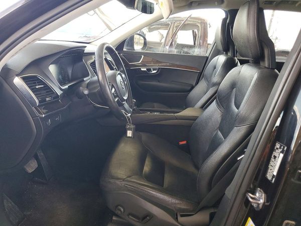 2016 VOLVO XC90 SV42 Momentum