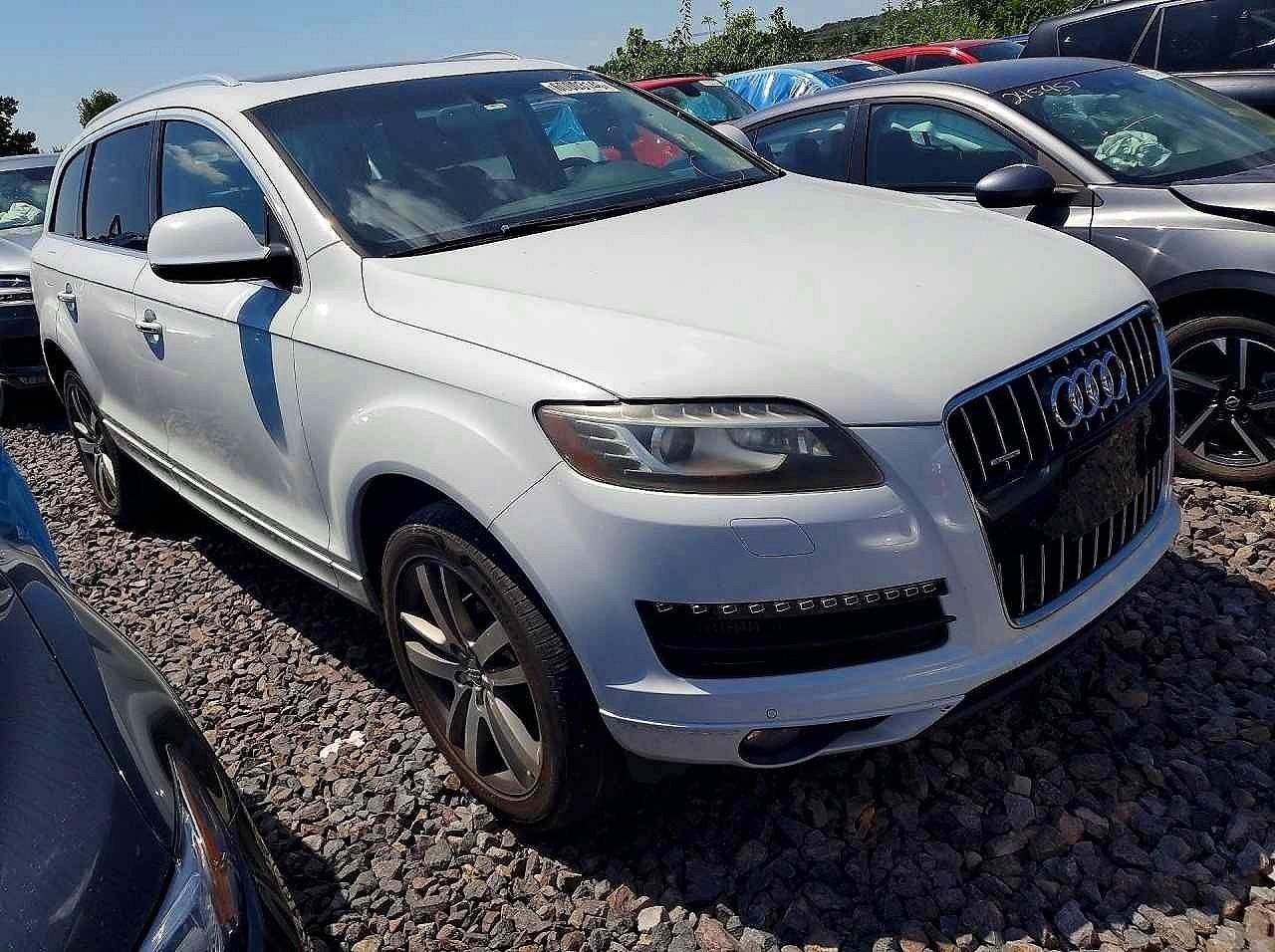 2013 AUDI Q7 Premium Plus