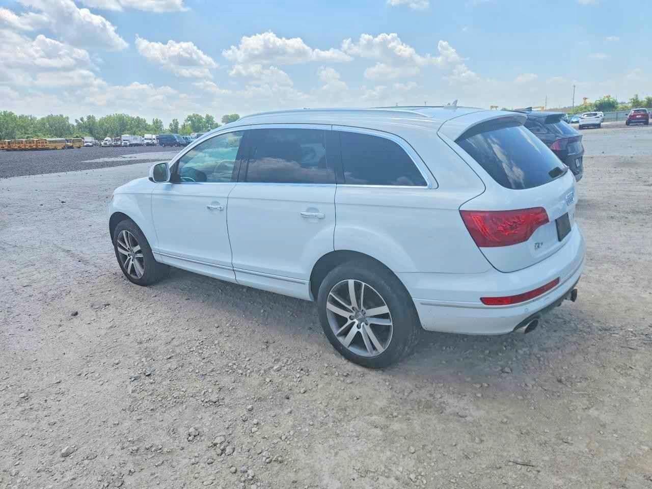 2013 AUDI Q7 Premium Plus