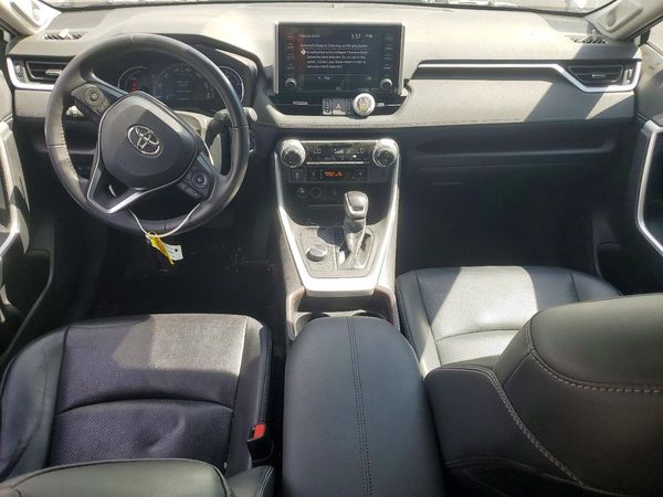 2020 TOYOTA RAV4 Limited HV