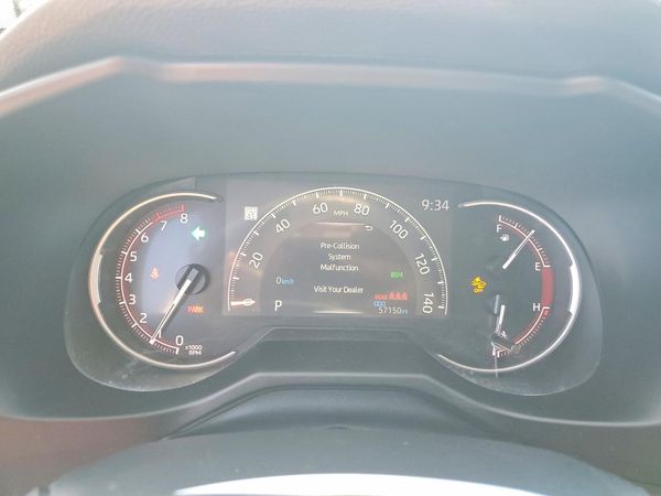 2023 TOYOTA RAV4 LE