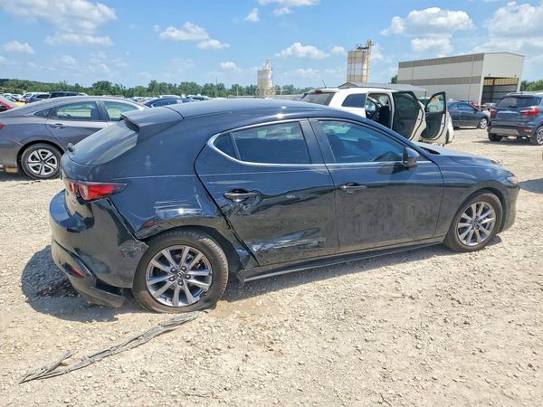 2022 MAZDA 3