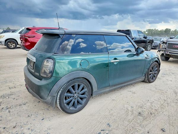 2015 MINI COOPER