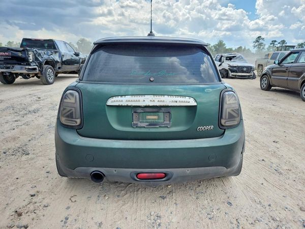 2015 MINI COOPER