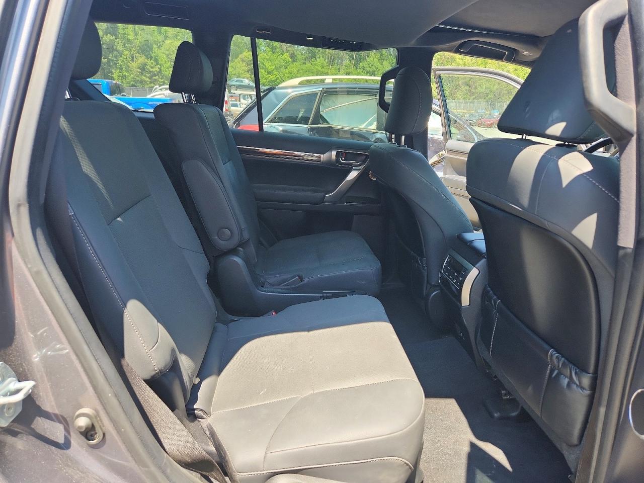2022 LEXUS GX 460 Premium