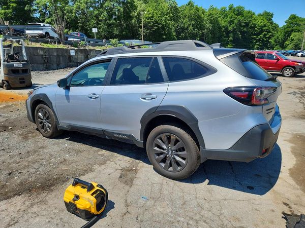 2025 SUBARU OUTBACK Onyx Edition