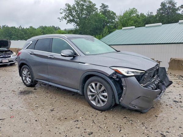 2021 INFINITI QX50 Essential