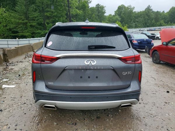 2021 INFINITI QX50 Essential
