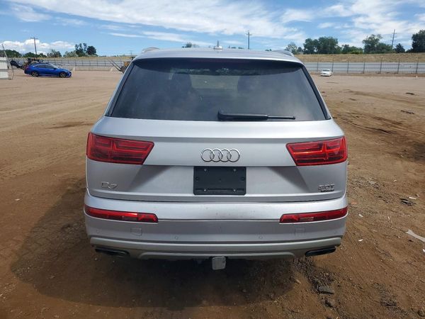 2018 AUDI Q7 quattro Prestige