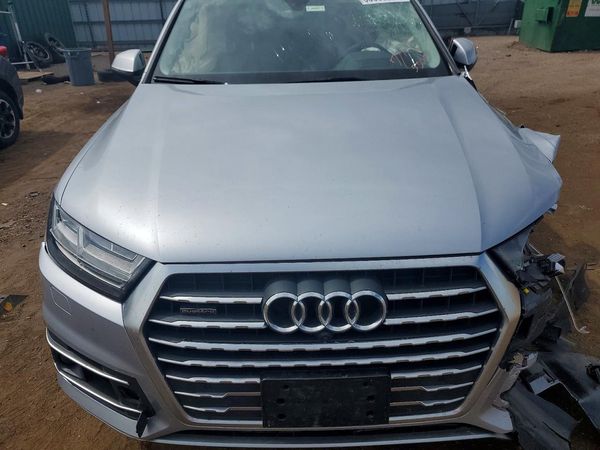 2018 AUDI Q7 quattro Prestige