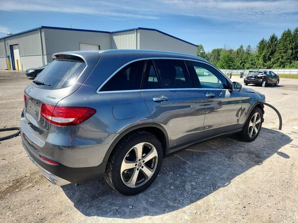 2017 MERCEDES-BENZ GLC