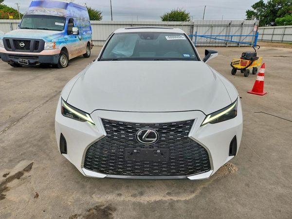 2022 LEXUS IS 300 Premium