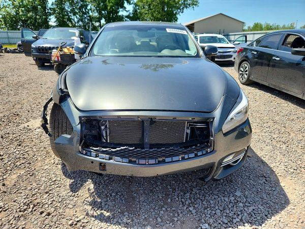 2015 INFINITI Q70