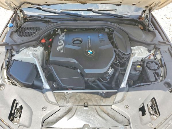 2019 BMW 530