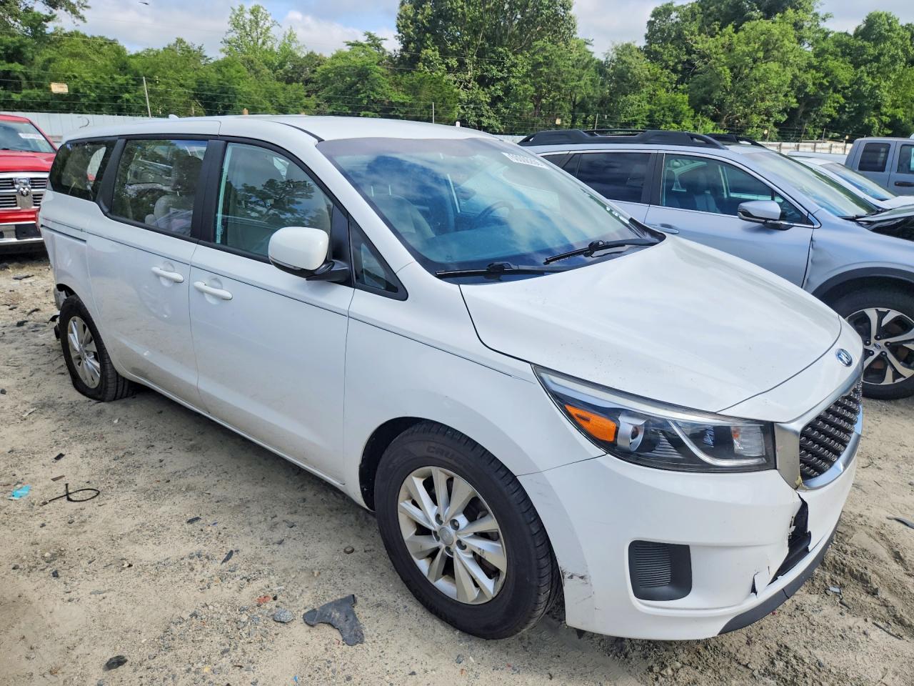 2016 KIA SEDONA L - Low level